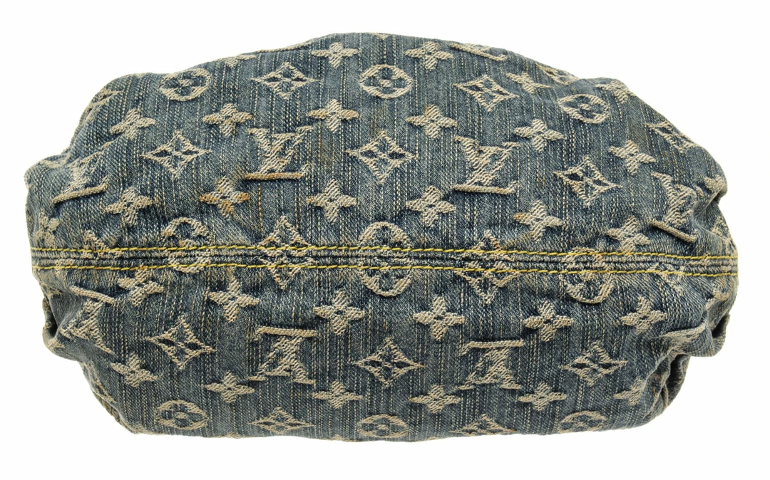 Discount โค๏ธ Louis Vuitton Blue Monogram Denim Pleaty ๐ Handbag ๐คฉ - Image 4