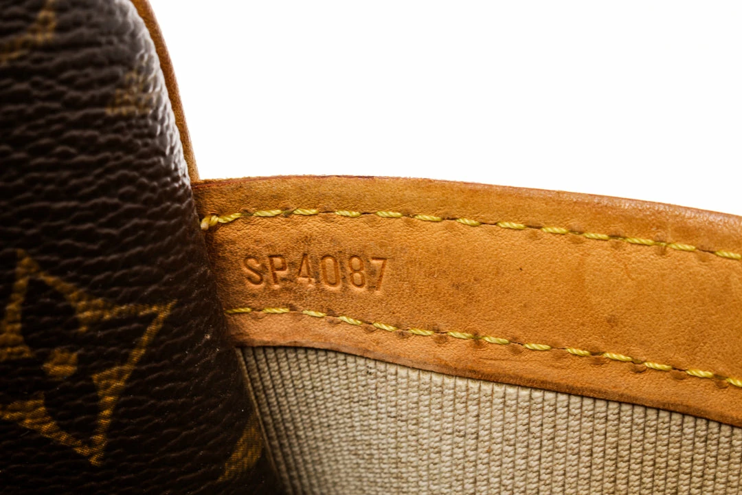 Brand new 😀 Louis Vuitton Brown Monogram Reorter PM Crossbody Bag 🤩 - Image 6