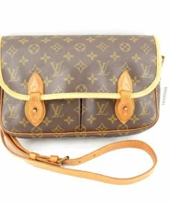 Cheapest 🤩 Louis Vuitton Brown Monogram Canvas Gibciere MM Messenger Bag ❤️
