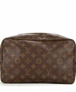 Deals ⭐ Louis Vuitton Toiletry Pouch GM 🔥