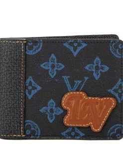 Deals ❤️ Louis Vuitton Ltd. Ed. Bifolder 🌟