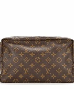 Promo 🧨 Louis Vuitton Toiletry Pouch GM ✨