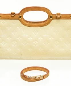 Flash Sale โ Louis Vuitton Beige Vernis Leather Roxbury Drive ๐ Handbag ๐