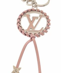 New 😍 Louis Vuitton Silver-tone Pink Very Bag Charm and Key Holder 🔔