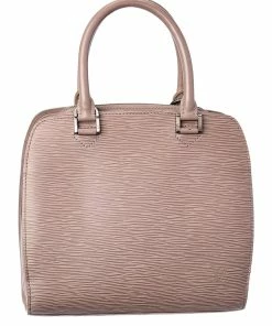 New 🥰 Louis Vuitton Lilac Leather Pont-Neuf (Authentic Pre-Owned) 🤩