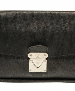 Coupon 😀 Louis Vuitton Black Taiga Leather Belaia Clutch 👏