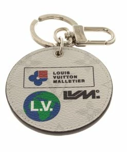 Promo 🔥 Louis Vuitton Grey Monogram Illustre Keyholder 👏